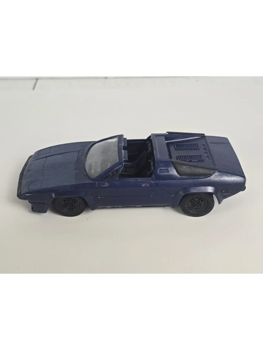 1976 LAMBORGHINI SILHOUETTE BUILT 1/24 Dark Blue Pre-assembled